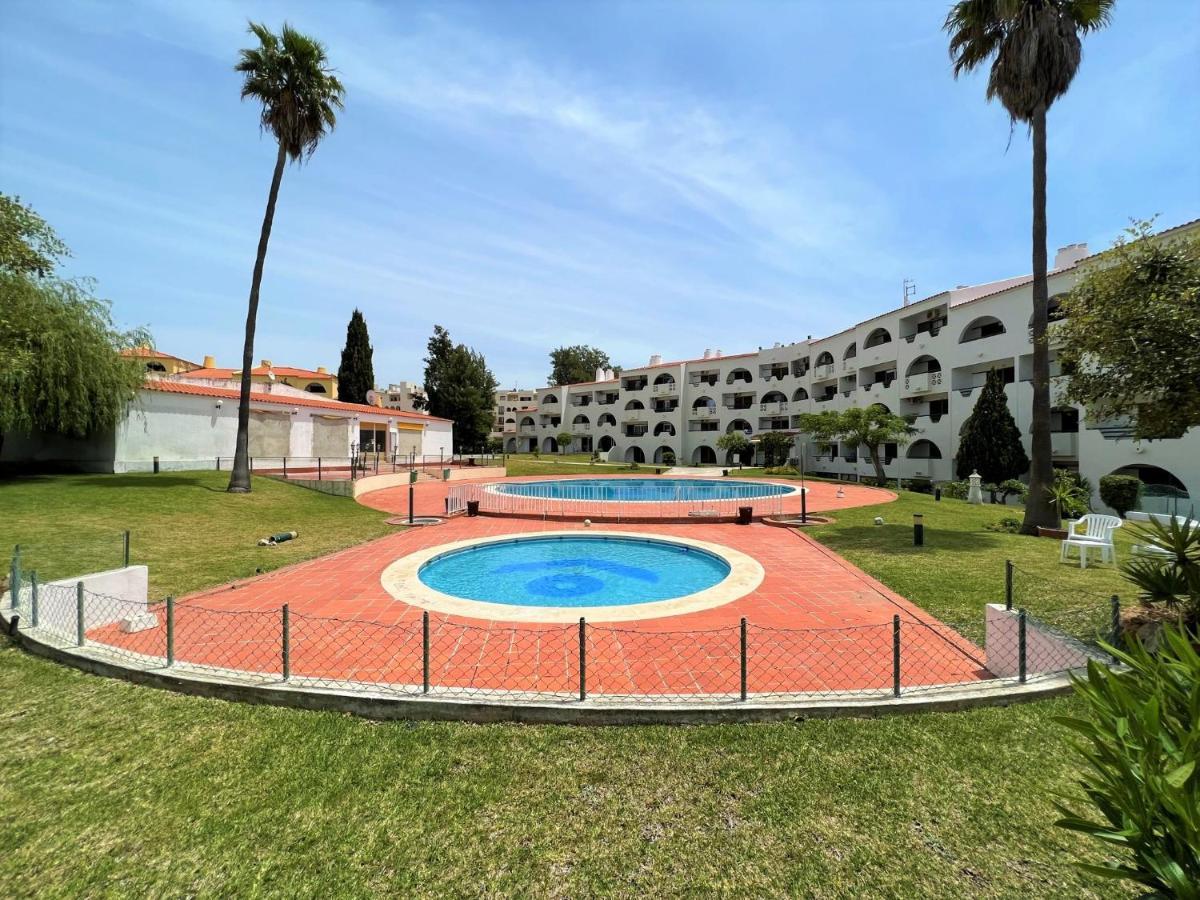 Апартаменты Albufeira Twins 1 With Pool By Homing Экстерьер фото